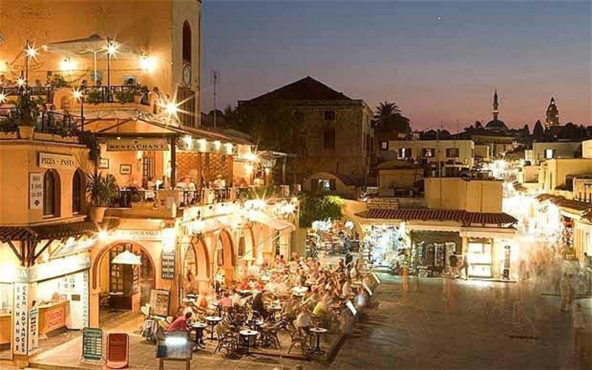 فيلا Old Town Roloi House Rhodes City المظهر الخارجي الصورة